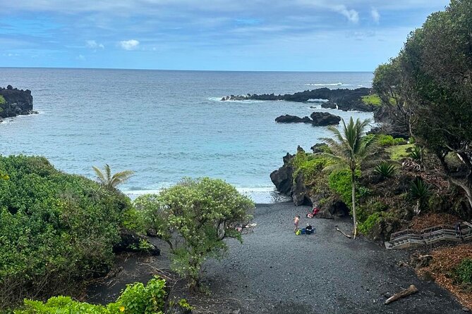 Small Group Full Day Road to Hana Adventure - Cancellation Policy and Booking Confirmation
