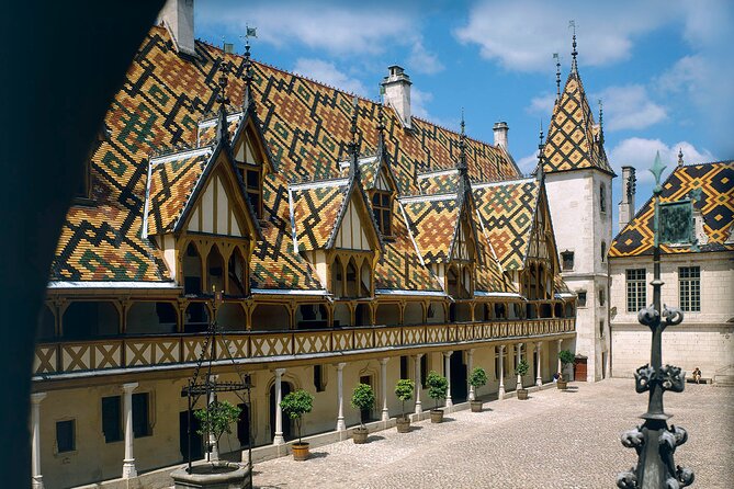 Small-Group Full-Day Tour of Côte De Nuits, Côte De Beaune Vineyards and Beaune Historical District - Meeting Point and Schedule