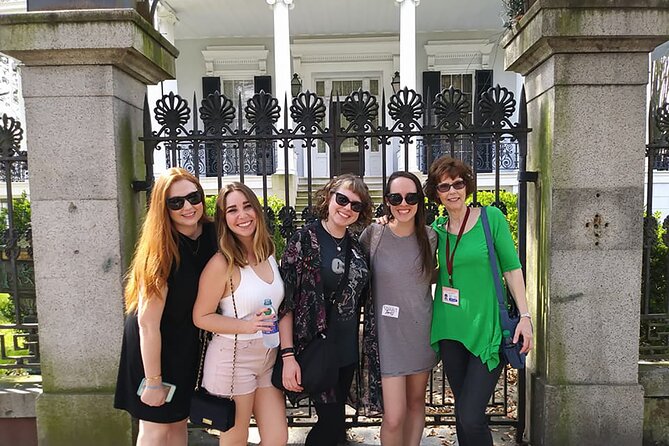 Small-Group Glamorous Garden District Tour - Captivating Storytelling by Local Guides