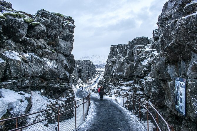Small Group Golden Circle Experience With Geothermal Bakery - Inclusions