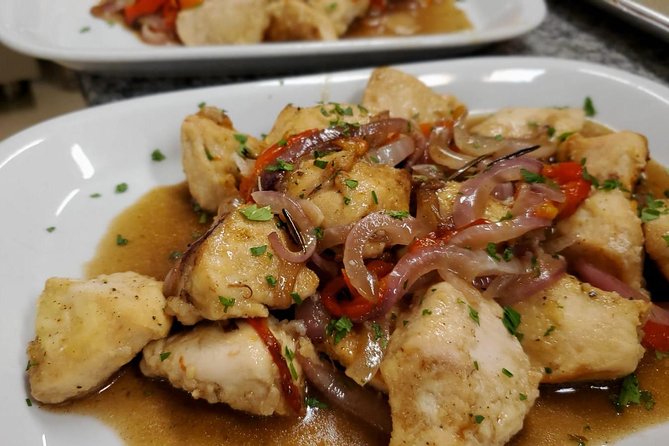 Small Group Gourmet Cooking Lesson With Lunch In Florence - Key Points