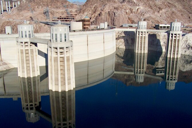 SMALL GROUP Grand Canyon Skywalk & Hoover Dam Tour - Discovering Hoover Dam
