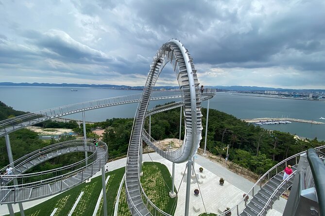 Small Group Guided Tour in Pohang - Accessibility Features