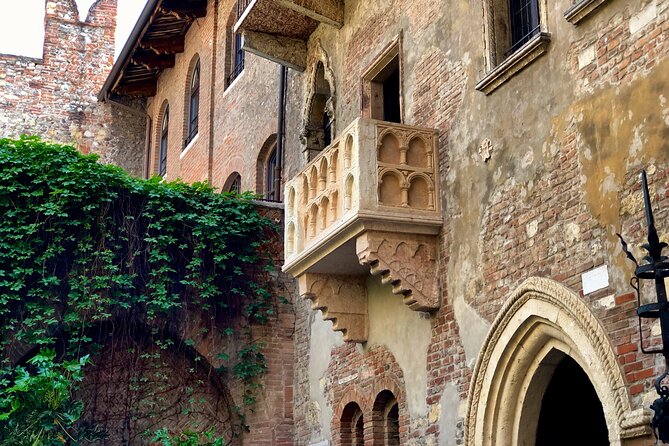 Small Group Guided Tour in Verona - Tour Highlights