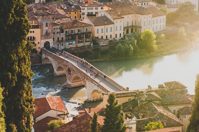Small Group Guided Tour to Verona From Padua - Unraveling Veronas Captivating History