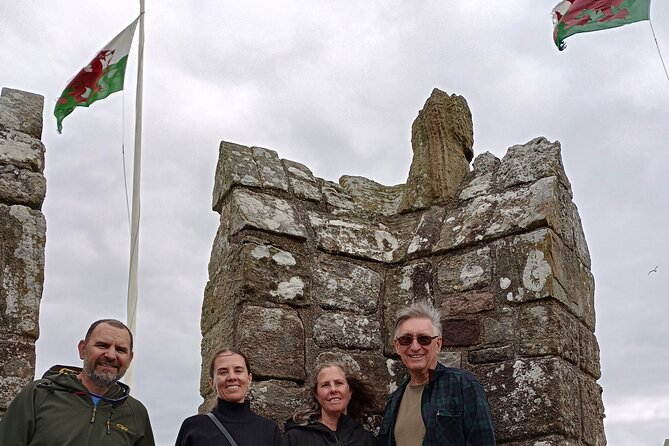 Small Group Holyhead Shore Excursion in Caernarfon Castle - Tour Experience