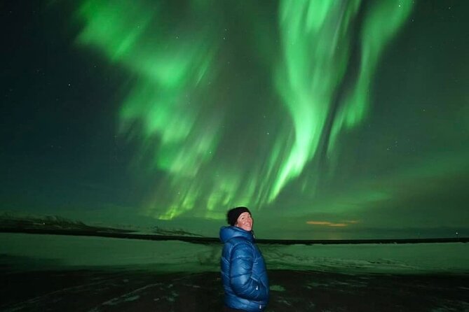Small Group Hunting for the Northern Lights in Reykjavík Engus - Key Points