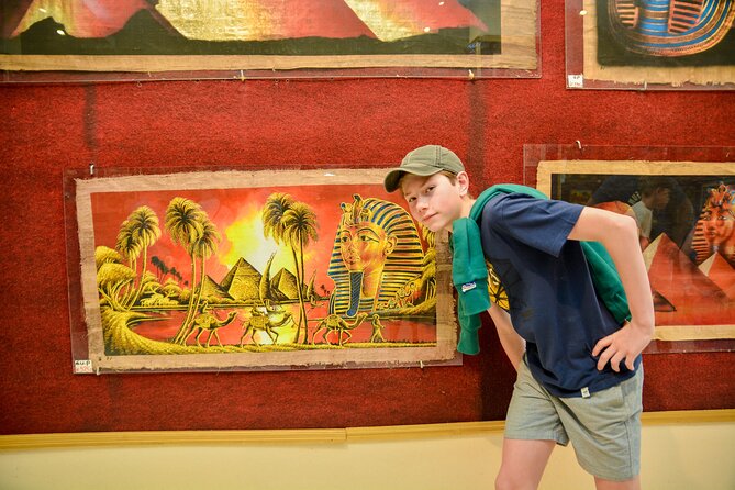 Small Group Hurghada to Luxor, Valley of the Kings by Van - Group Size