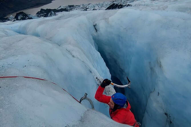 Small-Group Ice Climbing and Glacier Hiking in Solheimajokull - Safety and Difficulty Levels