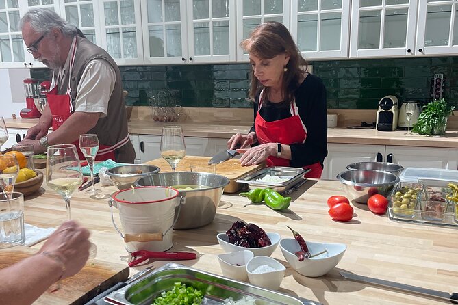 Small-Group Immersive Basque Cooking Class in Bilbao With Open Bar - Operated by Gastronomía Bilbao