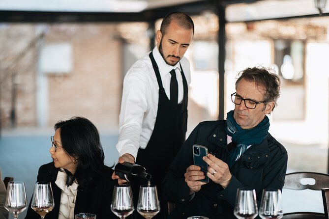 Small Group: IsolaLeVignole Wine Experience - Participant Requirements