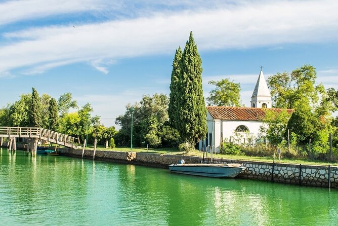 Small Group: IsolaLeVignole Wine Experience - Preserving Traditions