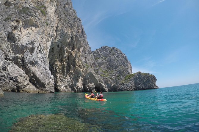 Small Group Kayak Tour Along Sesimbra - Arrábida Natural Park - Exploring Arrábida Natural Park