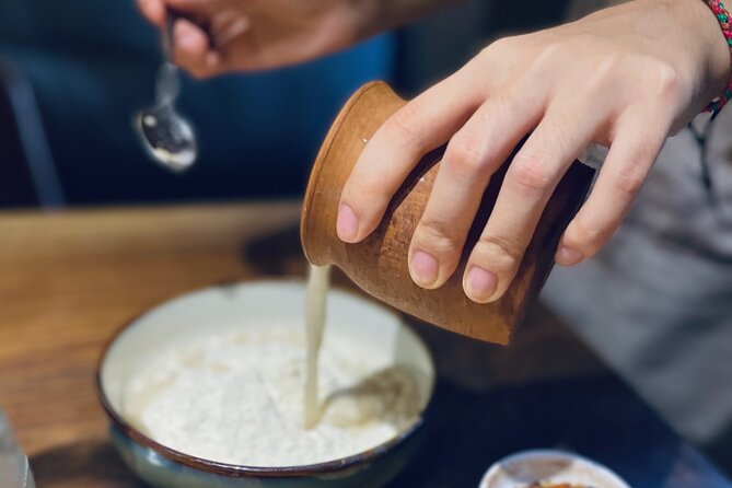 Small-Group Khinkali and Khachapuri Cooking Class in Tbilisi - Group Size and Cancellation Policy