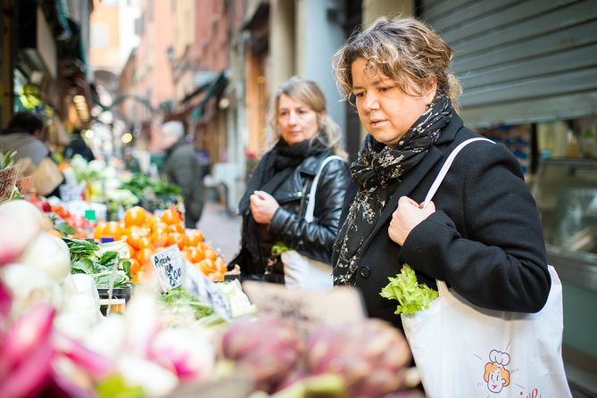 Small Group Market Tour and Cooking Class in Gubbio - Key Points