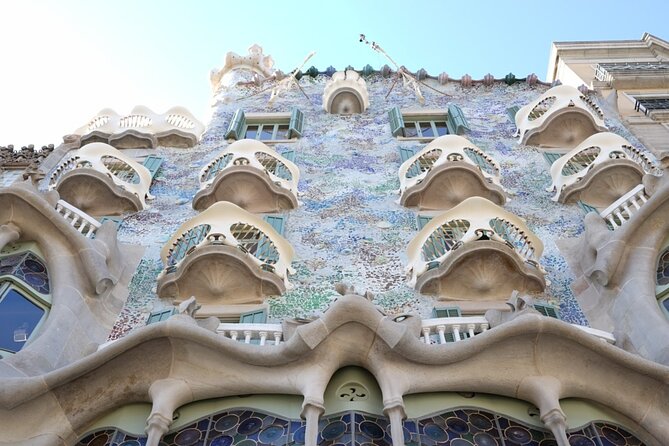 Small Group Modernism in Barcelona Walking Tour - Meeting and End Points
