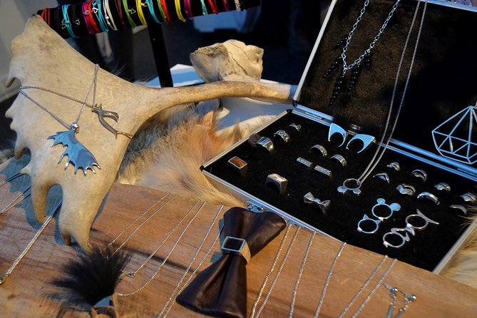 Small-Group Montreal Designers Shopping Tour With a Style Coach - Group Size and Exclusivity