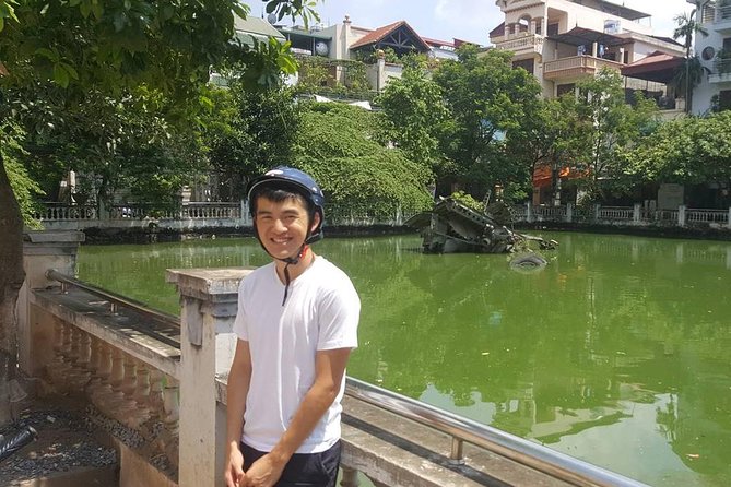 Small-Group Motorbike Sightseeing and Food Tour in Hanoi - Guides and Customer Insights