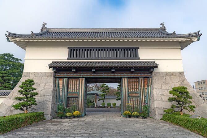 Small Group Mt. Fuji, Sengen Shrine and Lake Kawaguchi Tour - Visiting Sengen Shrine