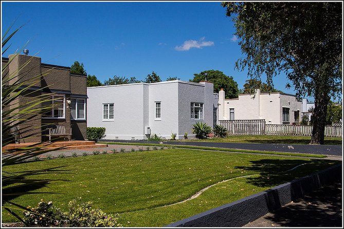 Small Group - Napier Art Deco Tour - 2.5 Hours - Explore Neighborhoods and Landmarks