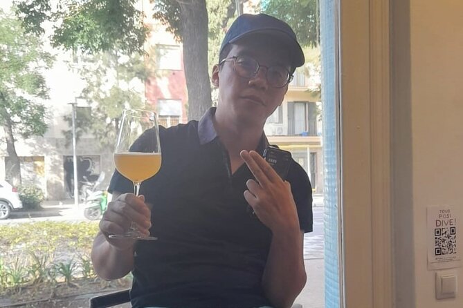 Small-Group Natural and Organic Wine Tasting Near Sitges - Alcoholic Beverages and Snacks
