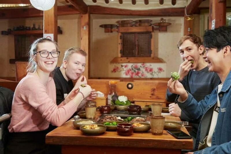 Small-Group Night Food Tour in Seoul with Korean BBQ - Detailed Breakdown of the Itinerary
