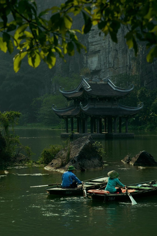 Small Group of 9 Guided Tour: Trang An, Mua Cave, Bich Dong - Experience and Activities