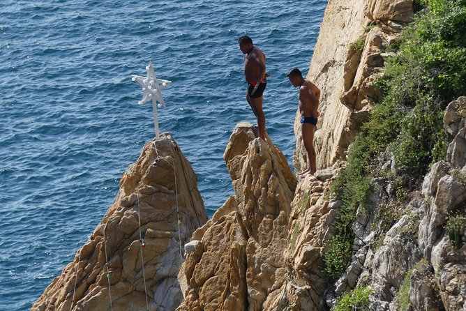 Small-Group or Private All Inclusive 4 Hours City Tour & Divers - Pricing and Booking