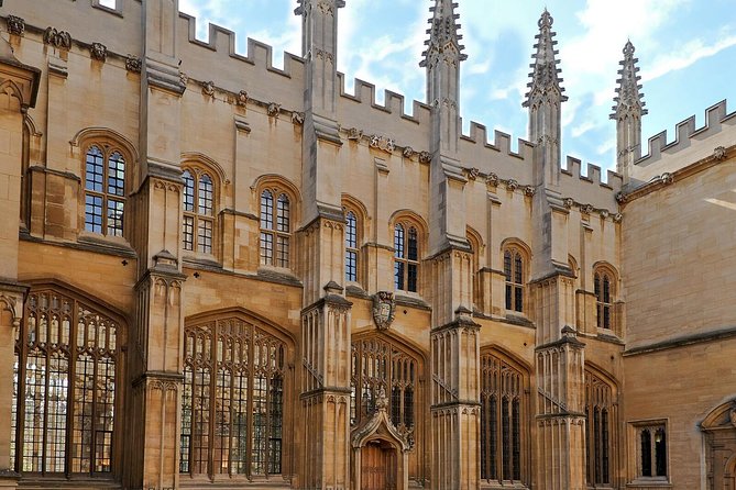 Small-Group Oxford, Warwick Castle and Stratford-upon-Avon - Meeting Point and Start Time