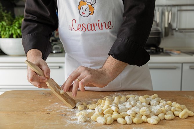 Small Group Pasta and Tiramisu Class in Genoa - Class Location and Accessibility