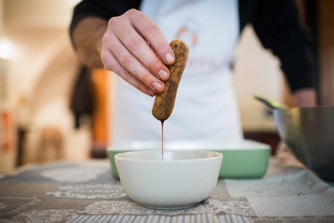 Small Group Pasta and Tiramisu Class in Riomaggiore - About the Hosting Company