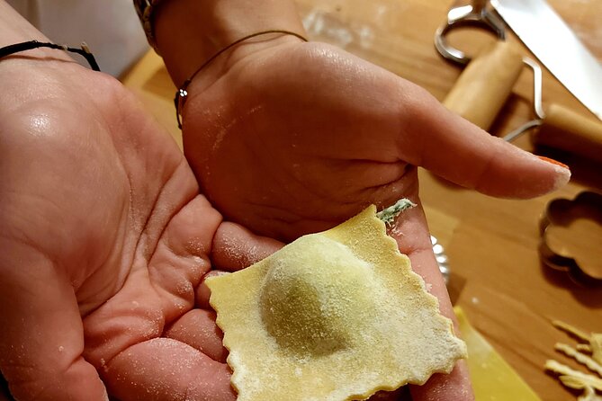 Small-Group Pasta Making Steps From the Vatican Museums - Hands-On Involvement