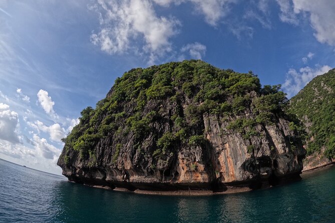 Small Group Phi Phi Islands Sunrise Tour With Seaview Lunch - What to Expect