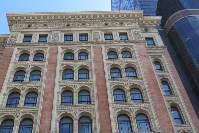 Small-Group Public Walking Tour Exploring Philadelphias Gilded Age to Now - Health and Accessibility