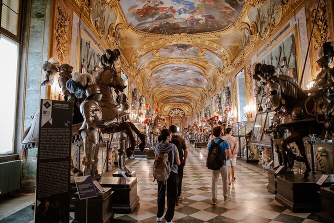 Small-group Royal Palace Skip-the-line Tour - Guided Commentary and History