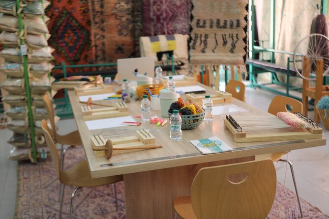 Small Group Rug Making Workshop in Marrakech With Licensed Guide - Key Points