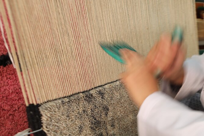 Small Group Rug Making Workshop in Marrakech With Licensed Guide - Crafting a Unique Rug