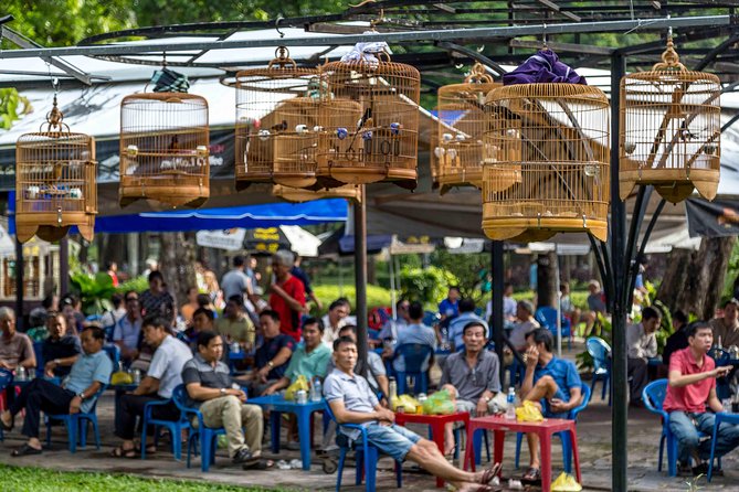 Small Group Saigon Inside Out by Motorbike for 3 Hours - Cultural Immersion