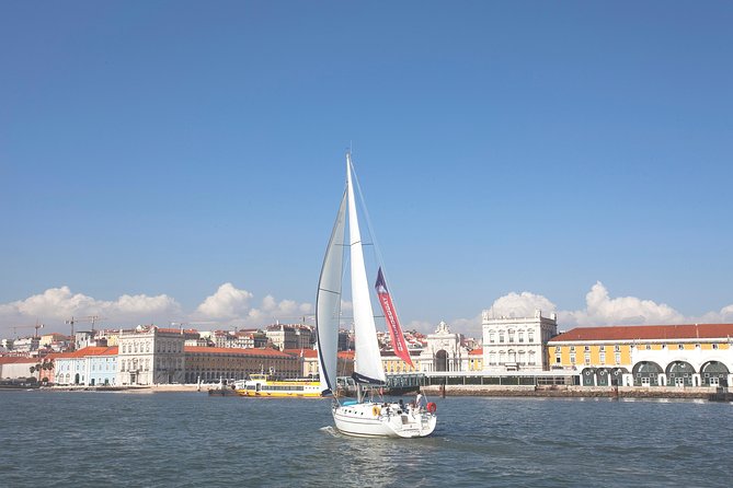 Small-Group Sailing Tour on the Tagus River From Lisbon - Customer Reviews and Ratings