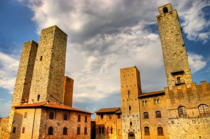 Small-Group San Gimignano and Volterra Day Trip From Siena - Air-Conditioned Minivan Transportation