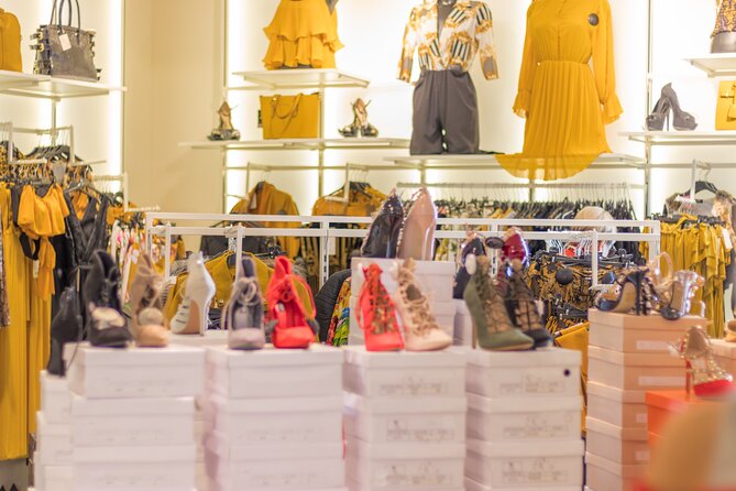 Small-Group Shopping Tour in Vancouver With a Stylist - Booking Information