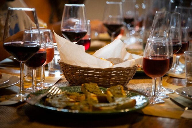 Small-Group Siena and San Gimignano With Dinner in a Boutique Winery - Picturesque San Gimignano