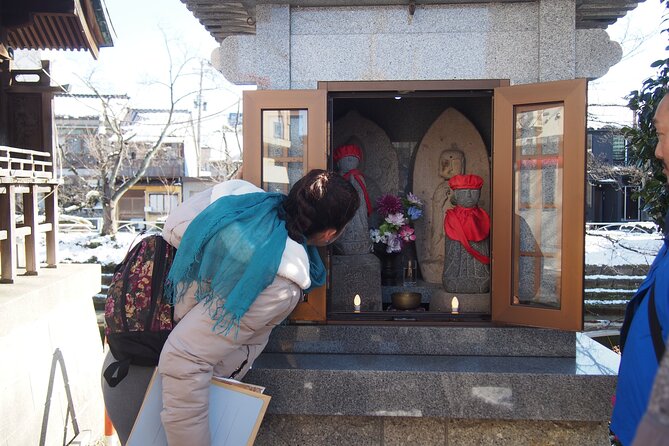 Small Group Sightseeing Tour Visit to Toyama With Lunch Included - Included in the Tour