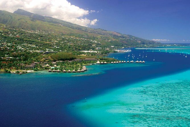 Small group snorkeling (5 people max): wrecks & tropical fishes at 1:00pm - The Value of the Tour