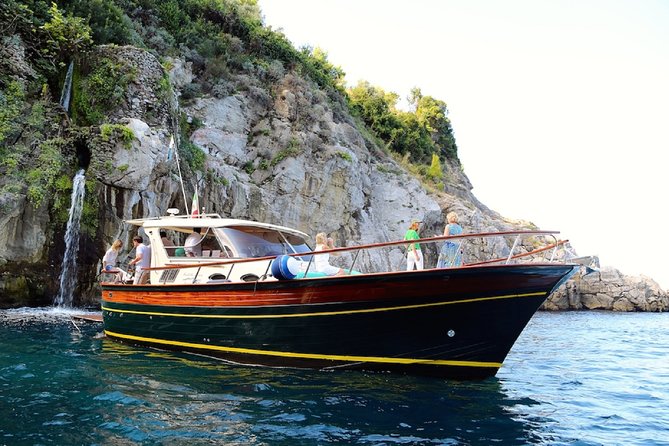 Small Group Sorrento and Amalfi Coast Boat Tour With Local Host - Sailing the Coast