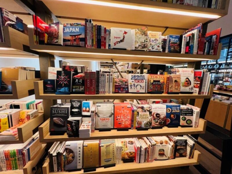 Small-Group Souvenirs Hunting Tour in Ginza - Unique Souvenirs Hunting