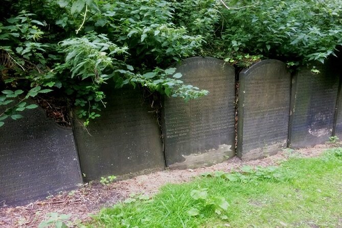 Small-Group St. James Cemetery Tour in Liverpool - Meeting Point
