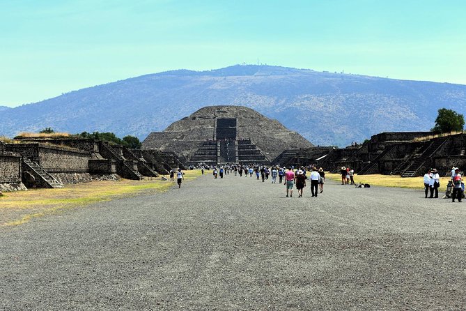 Small Group: Teotihuacan Pyramids and Shrine of Guadalupe With Lunch - Transportation and Guidance