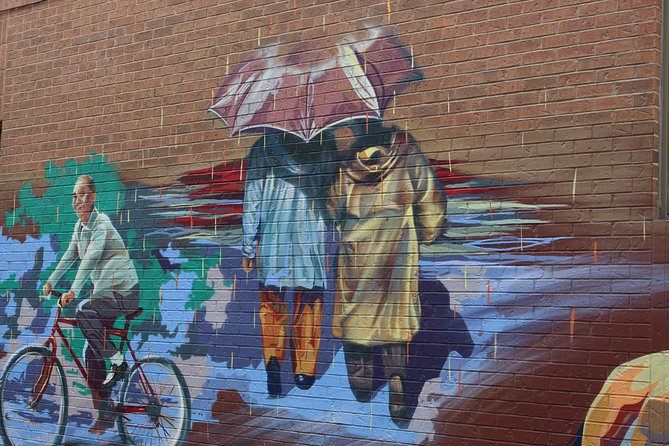 Small-Group Toronto Kensington Market and Chinatown Walking Tour - Group Size and Duration