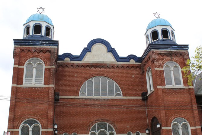 Small-Group Toronto Kensington Market and Chinatown Walking Tour - Neighborhood Highlights